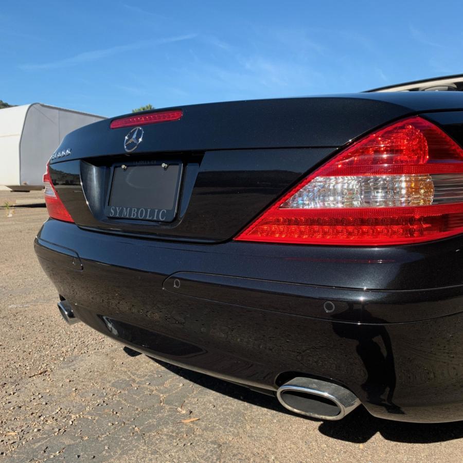 Детали экстерьера Mercedes-Benz SL600 (R230) 2007 года  (фото 34 из 189)